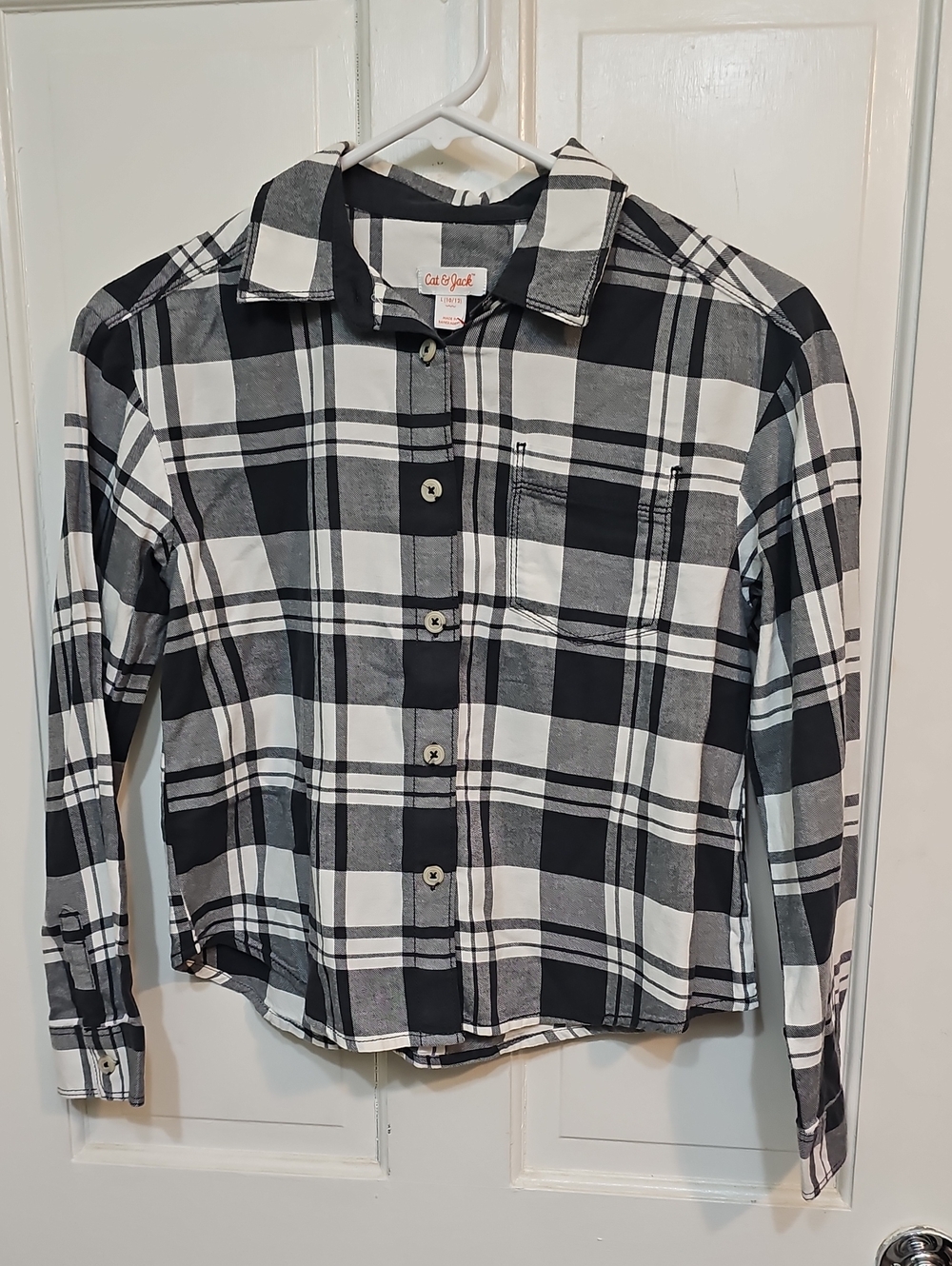 Cat & Jack Black and White Plaid Button-Down Shirt